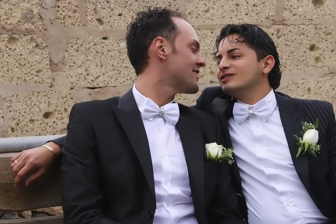 Пацаны свадебная песня. Свадьба двух мужчин. Свадьба двух мальчиков\. Свадьба двух парней грузин.