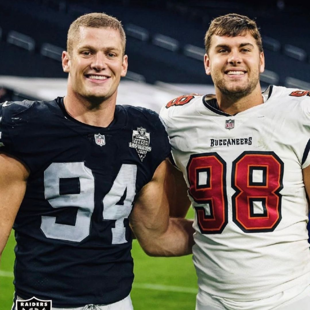 Instagram: @carlnassib