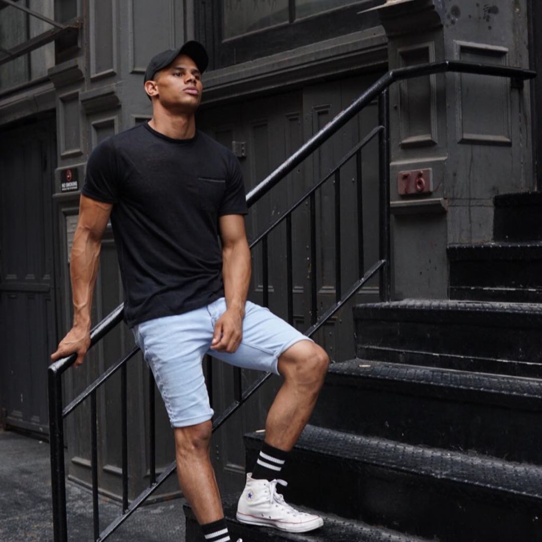 Instagram: @donovan\_michaels
