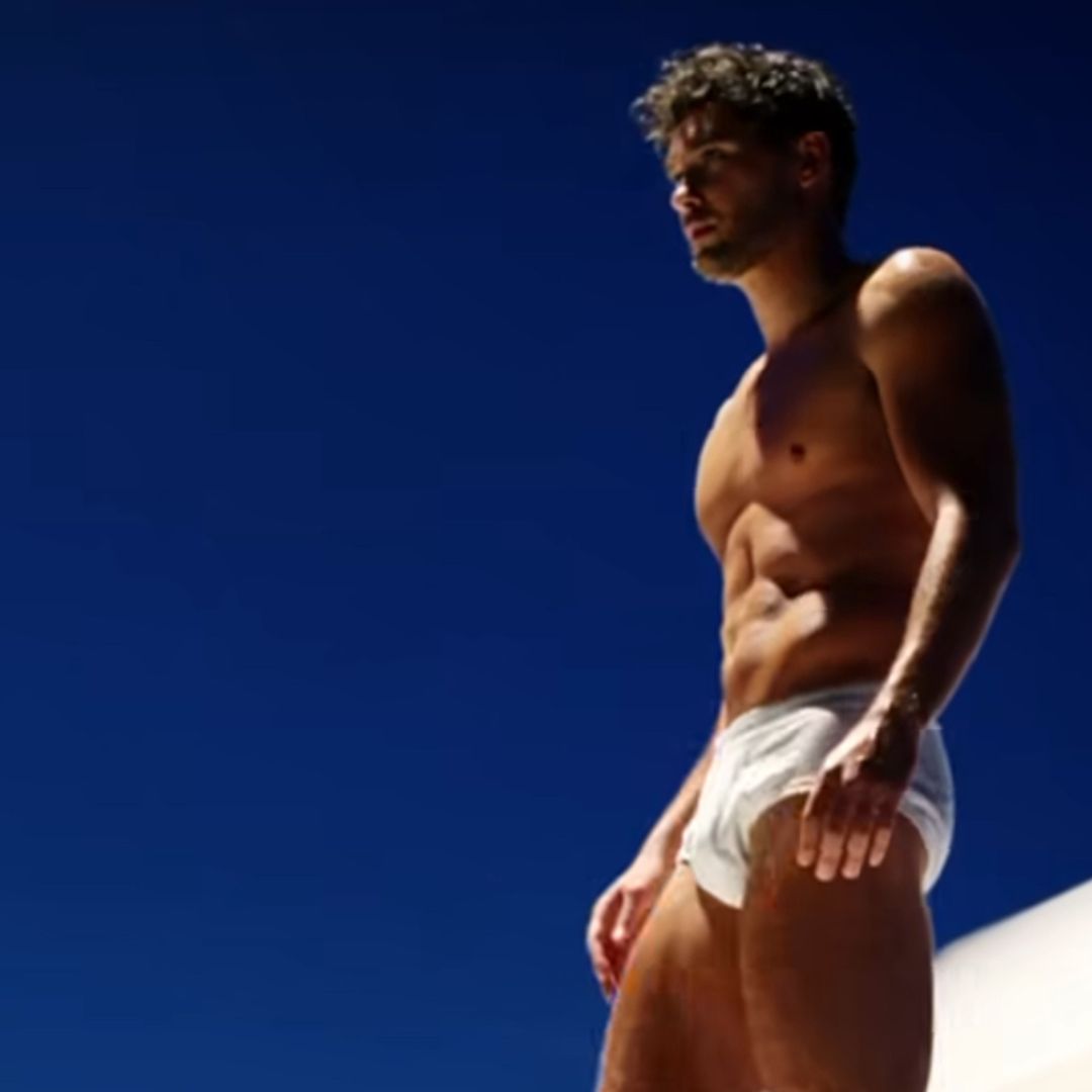 Instagram: @calvinklein