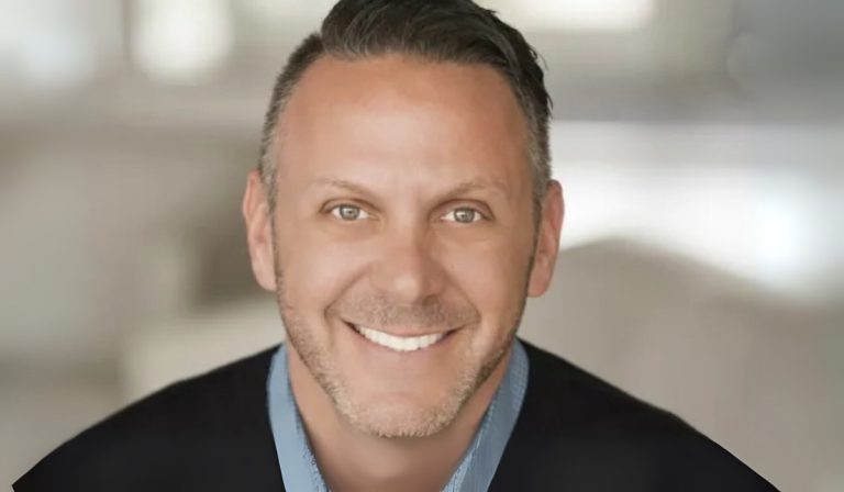 Loren Ruch, HGTV Executive and Proud Gay Trailblazer, Dies at 55