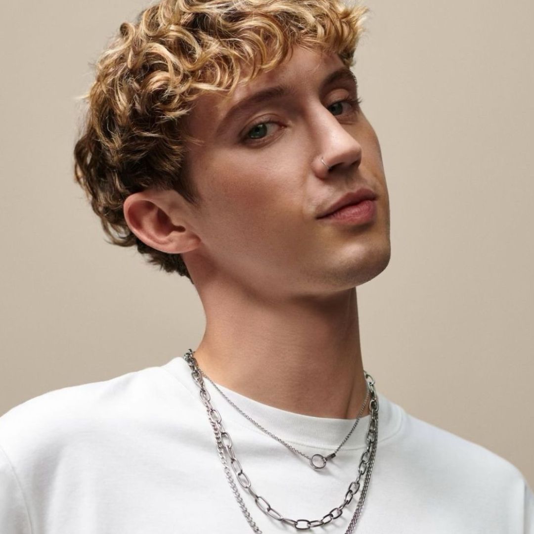 Instagram:@troyesivan