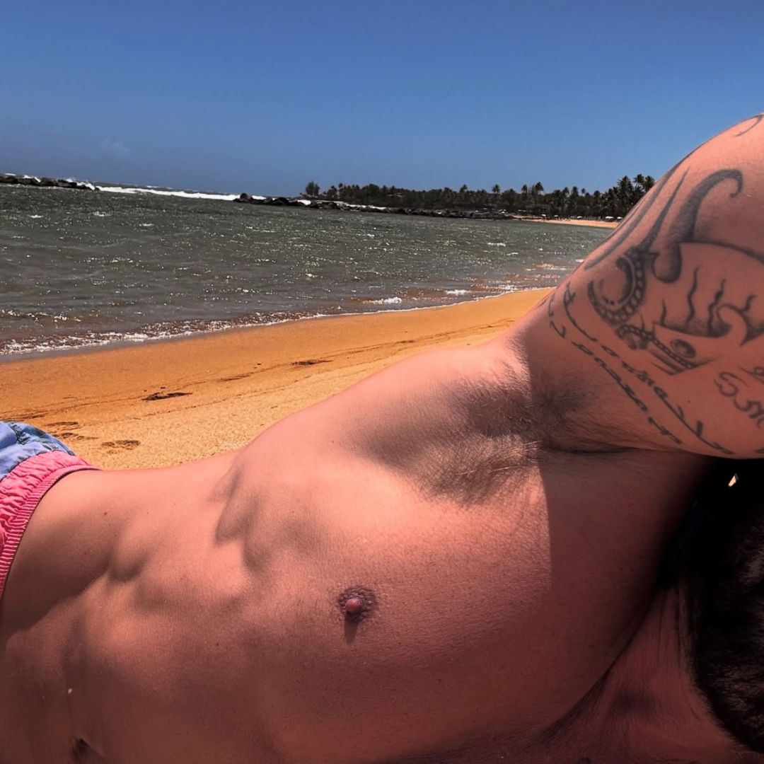 Instagram: @ricky\_martin