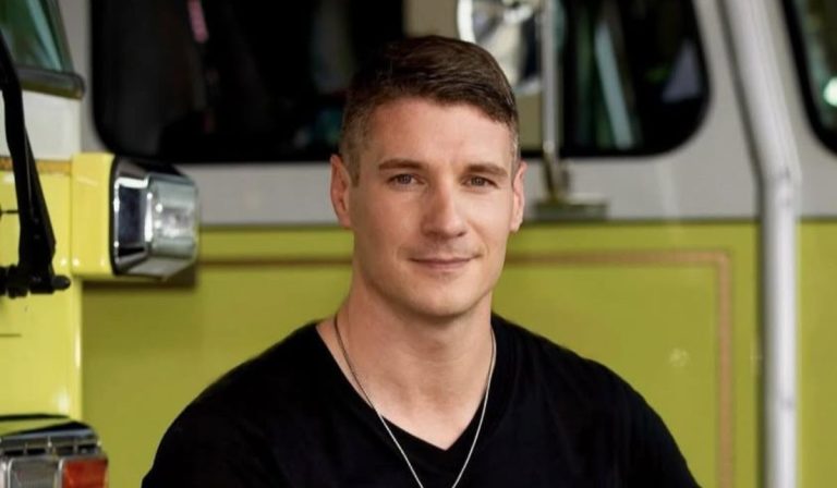 Gay Army Vet and Firefighter Chris Gallant Says It’s Time to Flip NY-1