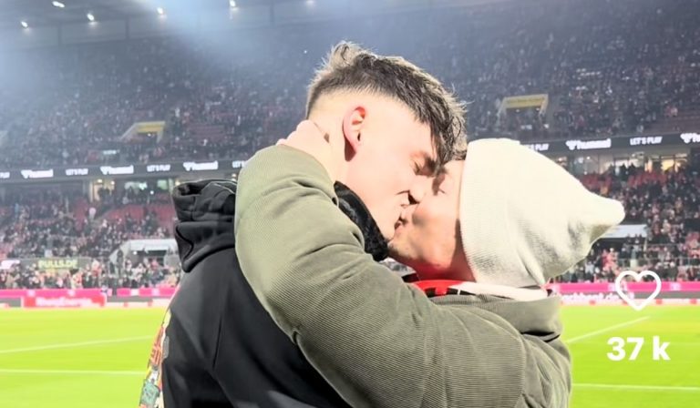 Pascal Kaiser popped the question to boyfriend Moritz in front of a full stadium