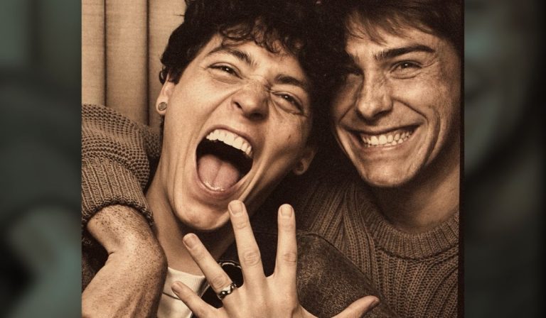 Troy and Dyllan’s Photo Booth Proposal Captures the Sweetest Surprise