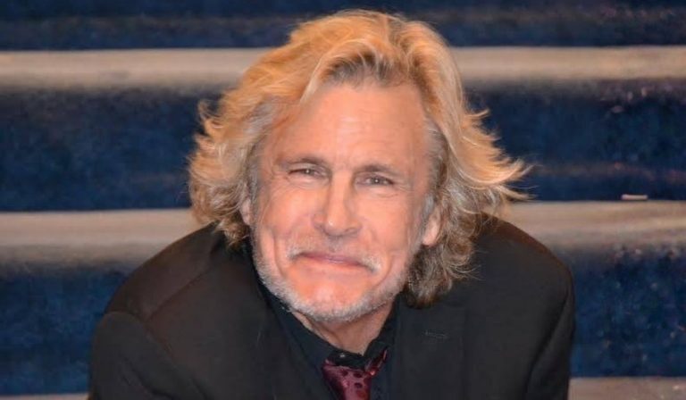 Michael Kearns Told Hollywood He Was Living With HIV In 1991